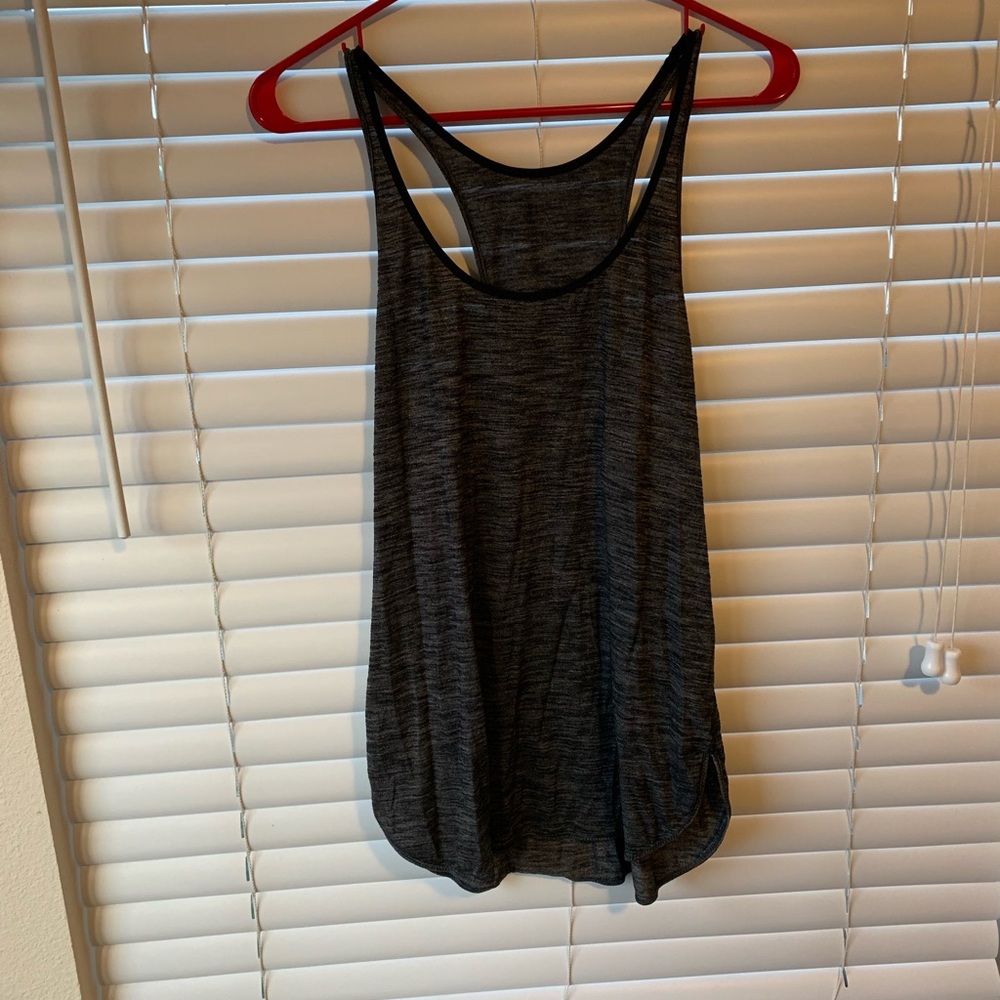 Lululemon tank top